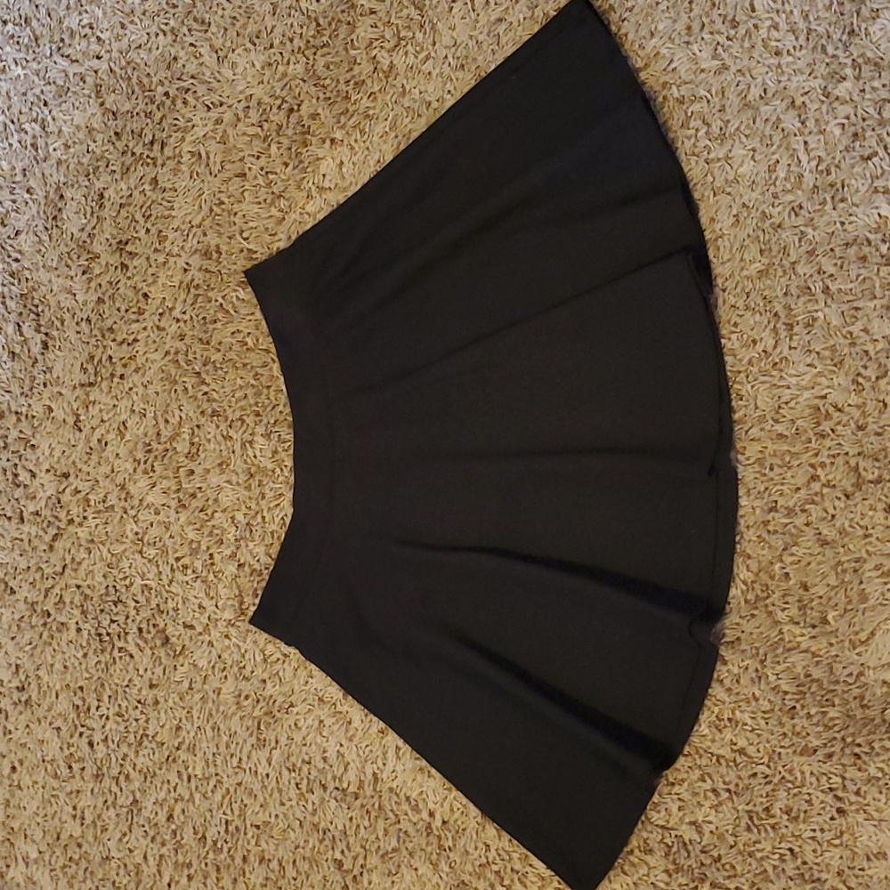 Forever 21 Black Circle Skirt M
